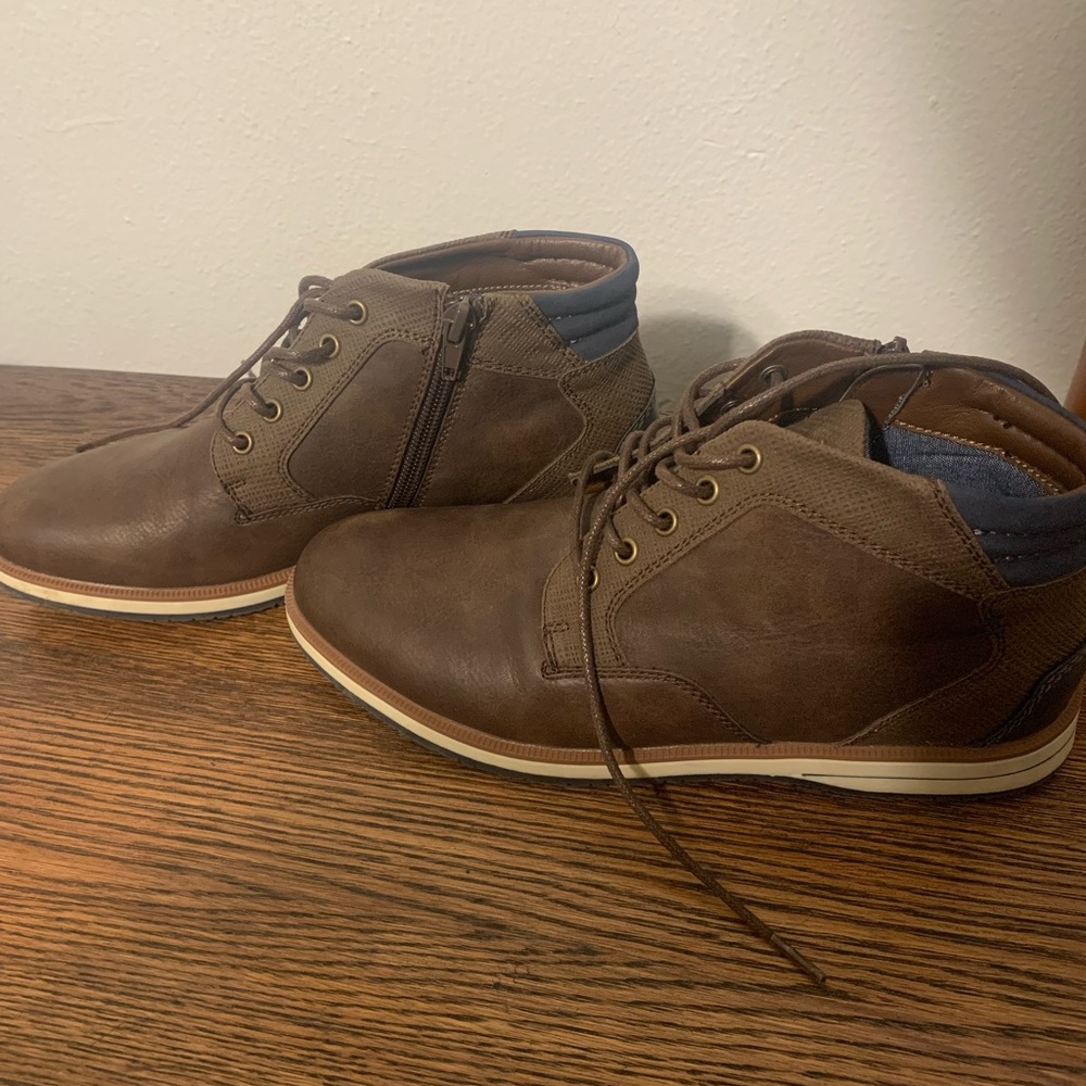 Boots - Picture 2 of 5